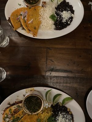 Table Mesa Bistro by null