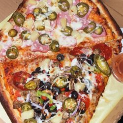Hawaiian & Works Pizza