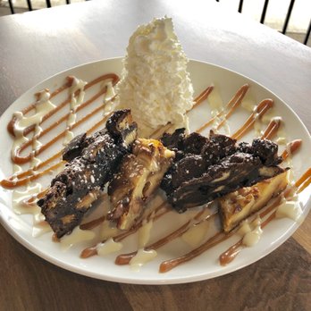 The Lakefront Restaurant - Bread Pudding - Breakfast & Brunch Near Me - Chicago, Illinois
