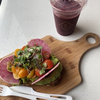 Toastique - Avocado Smash with egg and a super fruit smoothie - Juice Bars & Smoothies Near Me - Washington, DC, District of Columbia