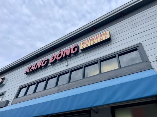 Rang Dong Restaurant by null
