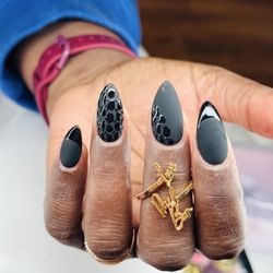 Lux Nail Bar - By Cece