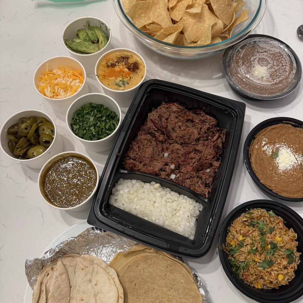 Torchy's Tacos - Family Pack Crossroads Hillbilly Queso & Chips - Tex-Mex Near Me - Denver, Colorado Torchy's Tacos - Family Pack Crossroads Hillbilly Queso & Chips - Tex-Mex Near Me - Denver, Colorado