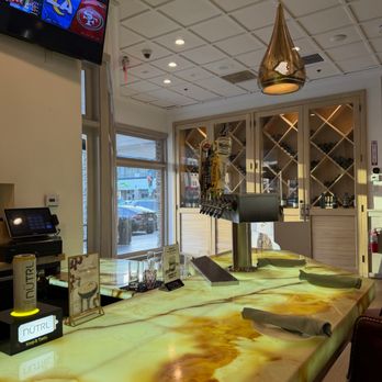 Aria Kitchen - Illuminated onyx bar top - Mexican Near Me - Irvine, California
