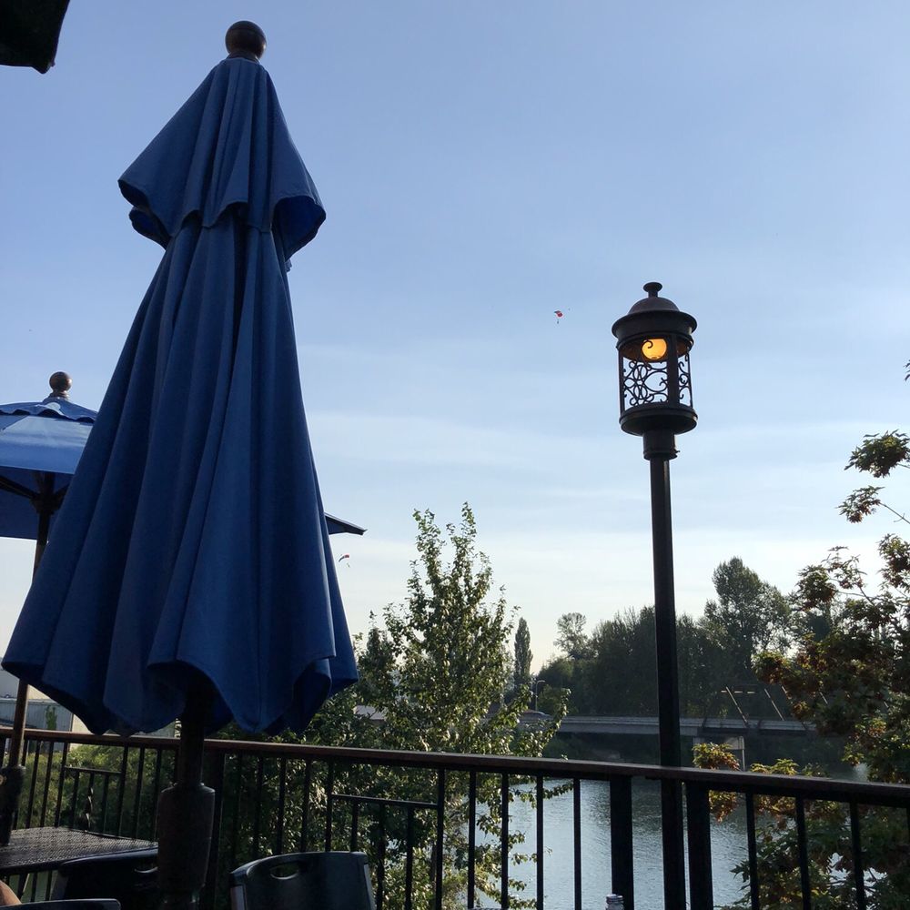 Todo Mexico - Sky divers, we saw about eight in the two hours we sat and ate. - Mexican Near Me - Snohomish, Washington Todo Mexico - Sky divers, we saw about eight in the two hours we sat and ate. - Mexican Near Me - Snohomish, Washington