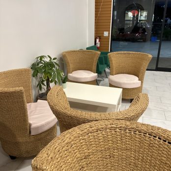 ChaTraMue Original Thai Tea - Seating - Bubble Tea Near Me - Los Angeles, California