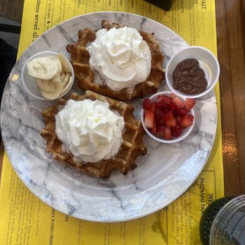 Cafe on 27 - Nutella waffela - Breakfast & Brunch Near Me - Topanga, California