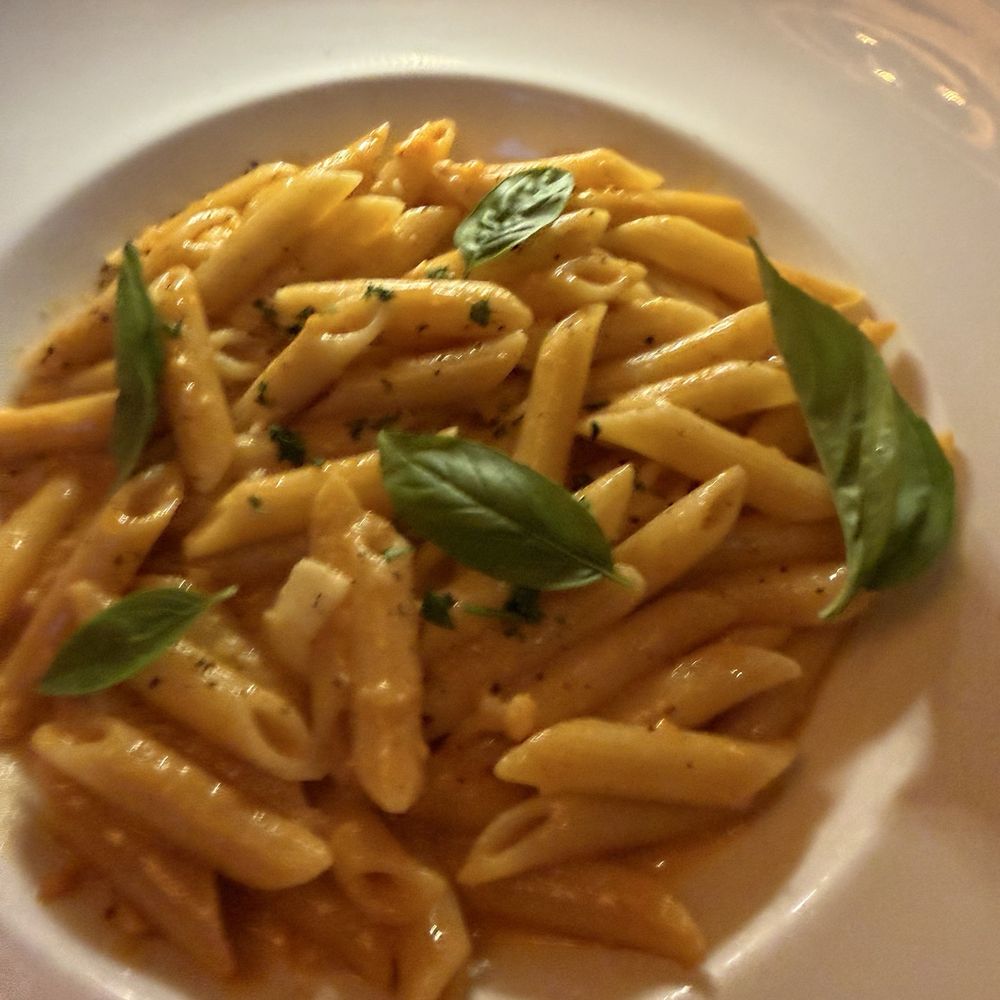 Bellini Osteria Toscana - Ordered rigatoni but received penne. Disappointed but the flavor was excellent. - Tuscan Near Me - Roswell, Georgia Bellini Osteria Toscana - Ordered rigatoni but received penne. Disappointed but the flavor was excellent. - Tuscan Near Me - Roswell, Georgia