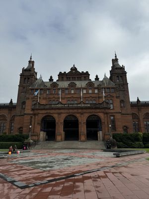 Kelvingrove Art Gallery and Museum by null