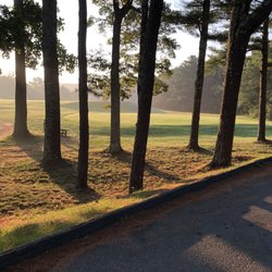 The Bay Pointe Club - Summer Morning putting.