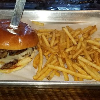 Cedar City Brewing - Mushroom and Swiss. 8/10. Fries 7/10 - Breweries Near Me - Lebanon, Tennessee