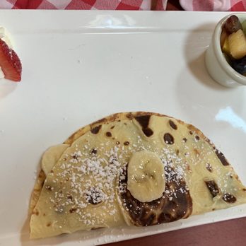 Del Ray Cafe - Kid's plate Nutella crêpe - French Near Me - Alexandria, Virginia Del Ray Cafe - Kid's plate Nutella crêpe - French Near Me - Alexandria, Virginia