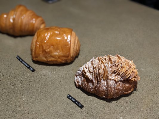 Lune Croissanterie Melbourne CBD by null