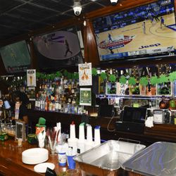 The Jacket Bar - Great venue, comfortable setting
