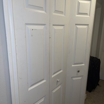 Magnolia Vinings - I present two mix match used and abused laundry doors that was supposed to be a "fix" - Apartments Near Me - Atlanta, Georgia Magnolia Vinings - I present two mix match used and abused laundry doors that was supposed to be a "fix" - Apartments Near Me - Atlanta, Georgia