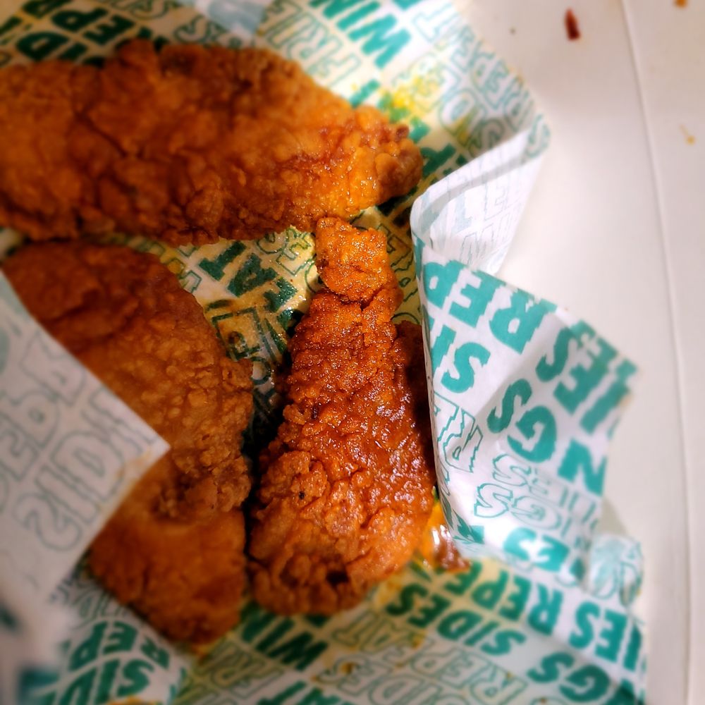 Wingstop - Tender - Chicken Wings Near Me - London, XGL