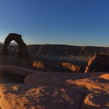 Arches National Park - We hiked to Delicate Arch before sunrise. Only ONE arch as far as the eye can see. - Parks Near Me Arches National Park - We hiked to Delicate Arch before sunrise. Only ONE arch as far as the eye can see. - Parks Near Me