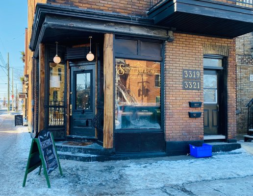 Saint JJH & Café by null