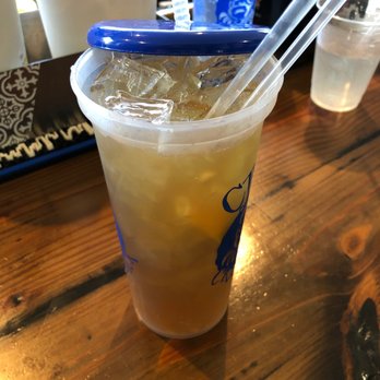CJ's Crab Shack - 40 oz Long Island - Seafood Near Me - Miami Beach, Florida
