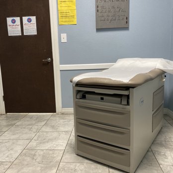 Eastside Family Care - Exam room - Family Practice Near Me - El Paso, Texas Eastside Family Care - Exam room - Family Practice Near Me - El Paso, Texas