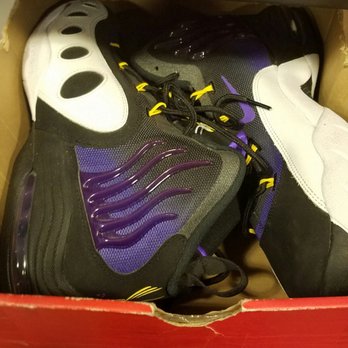 Nike Clearance Store - Tempe - Shoe Stores Near Me - Tempe, Arizona