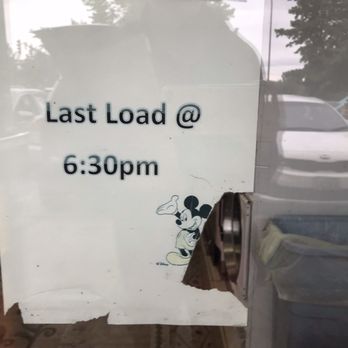 Waves of Suds - Don't try to walk in after 6:20, or you'll be asked to come back tomorrow - Laundromat Near Me - Kirkland, Washington Waves of Suds - Don't try to walk in after 6:20, or you'll be asked to come back tomorrow - Laundromat Near Me - Kirkland, Washington