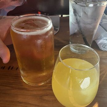 The Filson Queen City Kitchen and Bar - Beer and mimosas - Sports Bars Near Me - Cincinnati, Ohio The Filson Queen City Kitchen and Bar - Beer and mimosas - Sports Bars Near Me - Cincinnati, Ohio