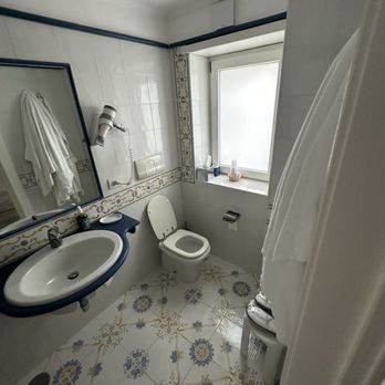 Hotel Syrene - Bathroom - Hotels Near Me - Capri, NA