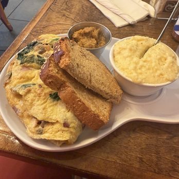 Two Chicks Café - CBD - Kickin' Chicken Omelet - Breakfast & Brunch Near Me - New Orleans, Louisiana Two Chicks Café - CBD - Kickin' Chicken Omelet - Breakfast & Brunch Near Me - New Orleans, Louisiana