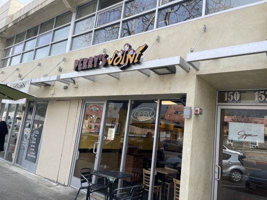 Perry's Joint by null