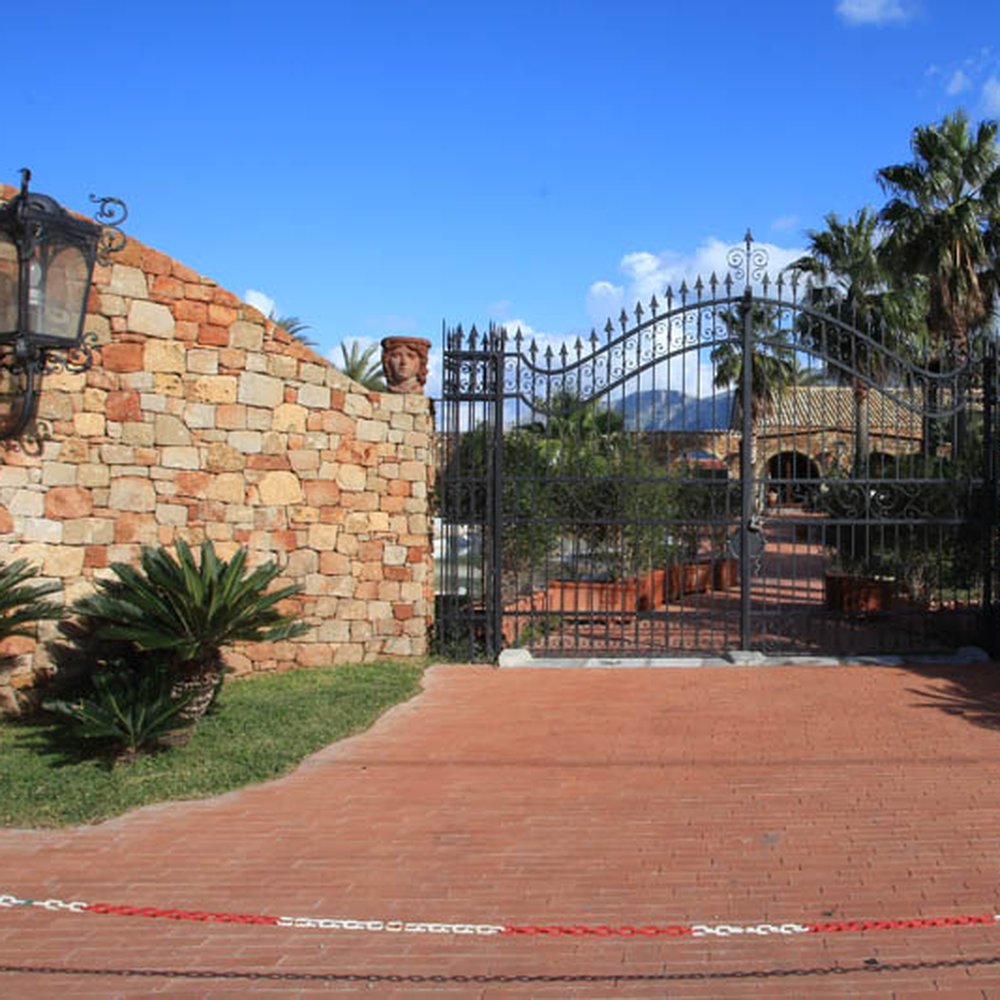 TOP 10 BEST Nightlife near Via Palermo 26, 90044 Carini, Italy - Updated  2026 - Yelp, image size:1000x1000