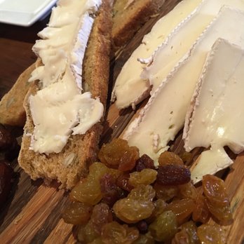 Bar Sera - Honey Brie - New American Near Me - Conshohocken, Pennsylvania Bar Sera - Honey Brie - New American Near Me - Conshohocken, Pennsylvania