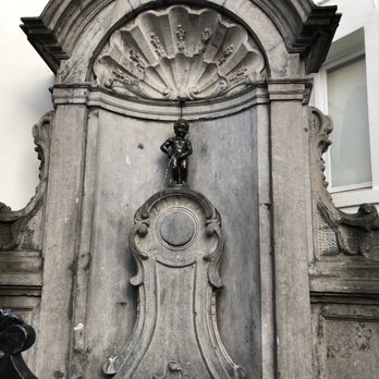 Manneken Pis - Landmarks & Historical Buildings Near Me - Brussels, BRU