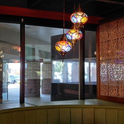 The Town Tavern in Green - Cool lights!
