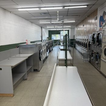 The Village Laundry Mat - Laundromat Near Me - Lebanon, Tennessee The Village Laundry Mat - Laundromat Near Me - Lebanon, Tennessee