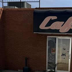 Harley's Cafe - Entrance