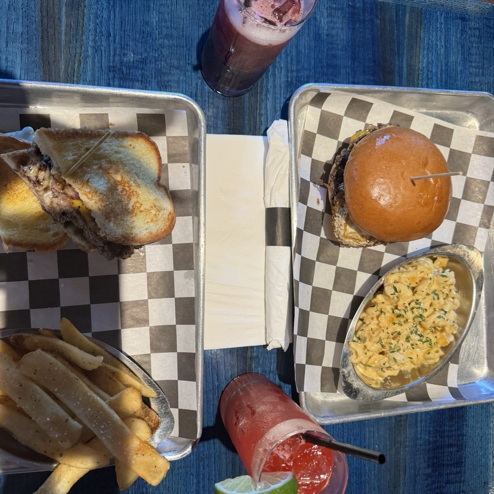 I ordered the patty melt my face and my husband got the wake and bake with aside of Mac and cheese that also tasted delicious!