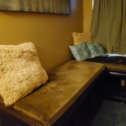 Halo Suites Day Spa - Waiting area