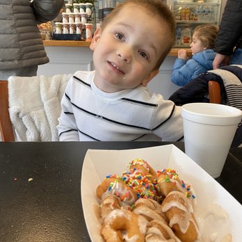 BB'S Baby Donuts - Donuts Near Me - Western Springs, Illinois