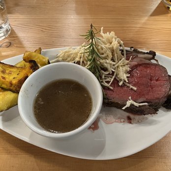 Maynard's - 10 oz prime rib - this was more than enough - glad I didn't get the bigger cut! Btw, it came with a potato - I swapped it for a salad. - New American Near Me - Silverdale, Washington