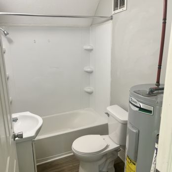 Morgan Properties - Bathroom - Property Management Near Me - Anderson, Indiana Morgan Properties - Bathroom - Property Management Near Me - Anderson, Indiana