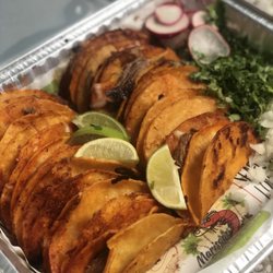 Mariscos El Patroncito - Quesa Birria Tacos