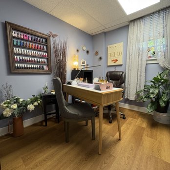 Nailqueen Sabine - Manicure station - Nail Salons Near Me - Richmond, Virginia Nailqueen Sabine - Manicure station - Nail Salons Near Me - Richmond, Virginia