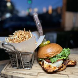 KX Burger & Beyond - Fire Grilled Chicken Burger
