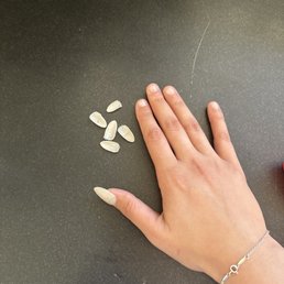 Fallen off nails not even 24 hrs later Fallen off nails not even 24 hrs later