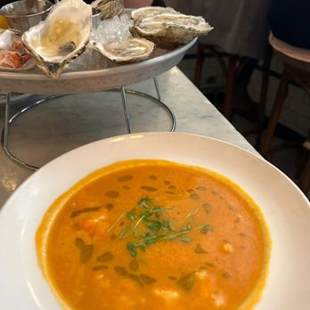Neptune Oyster - Seafood Near Me - Boston, Massachusetts