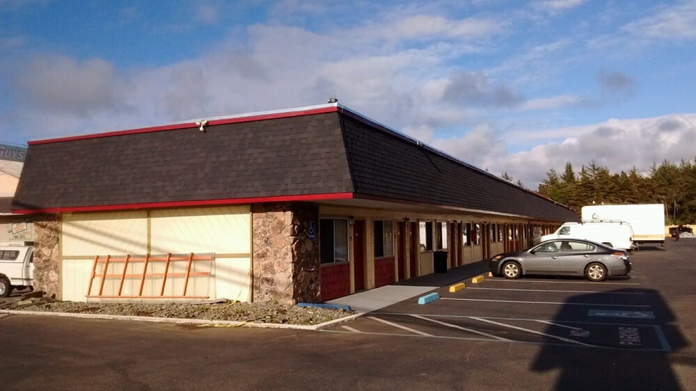 Slide of Diamond Touch Roof Cleaning and Repair