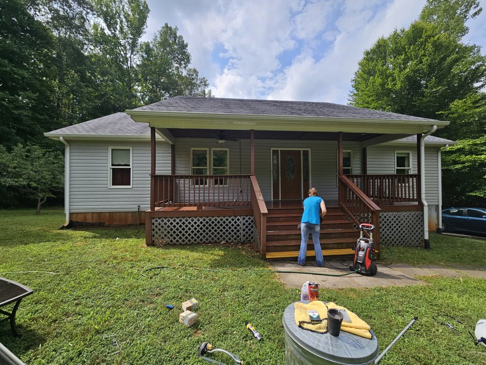 Slide of LKA Handy Repairs