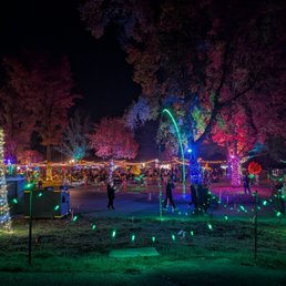 Food truck area for Vasona Lights Walk-Thru Food truck area for Vasona Lights Walk-Thru