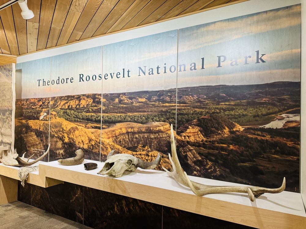 South Unit Visitor Center Logo